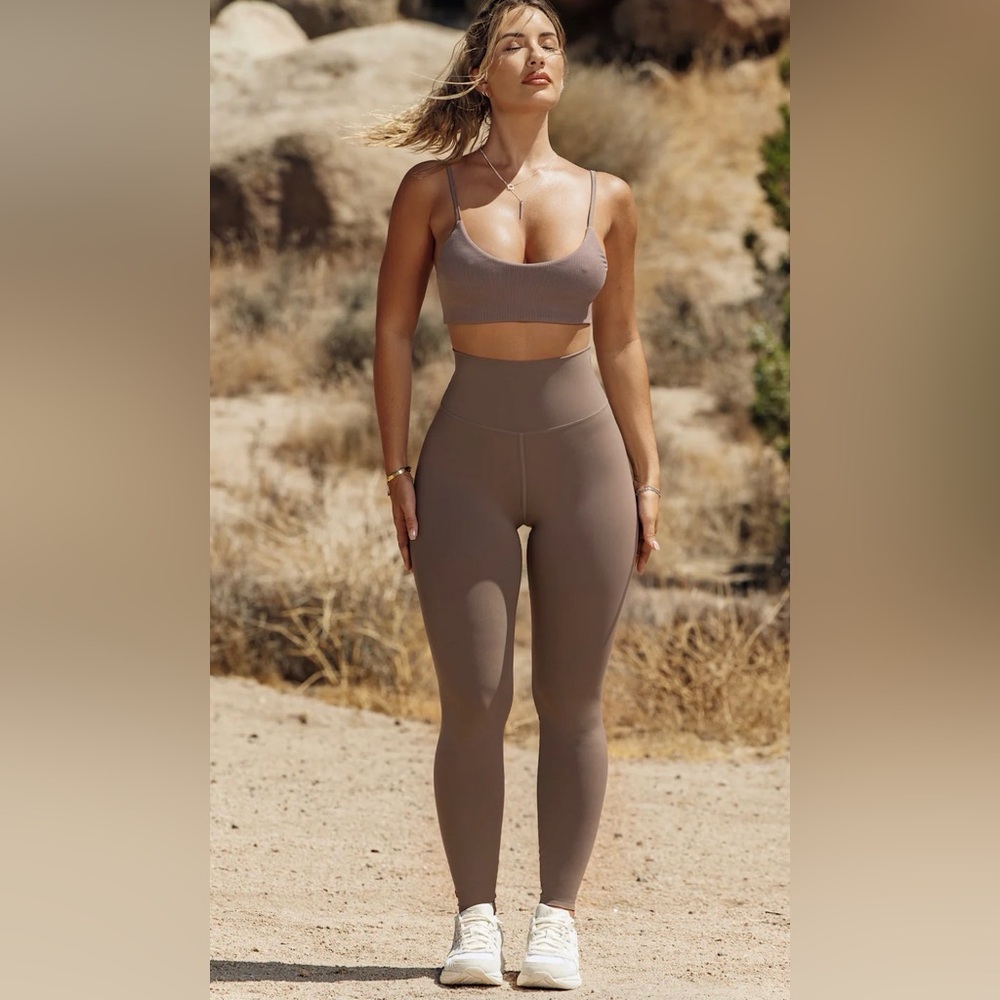 Matte collection essential Mocha leggings